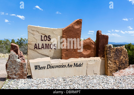 Panneau d'entrée dans la ville de Los Alamos, New Mexico, USA Banque D'Images