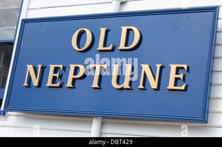 Vieux Neptune enseigne de pub. Célèbre pub sur la plage à Whitstable Banque D'Images