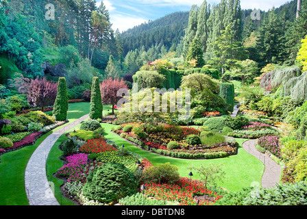 Une vue sur le jardin en contrebas à Butchart Gardens, Central Saanich, Île de Vancouver, Colombie-Britannique, Canada Banque D'Images