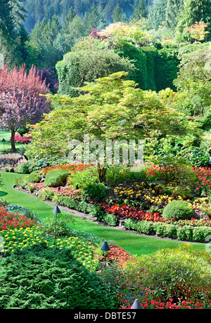 Une vue sur le jardin en contrebas à Butchart Gardens, Central Saanich, Île de Vancouver, Colombie-Britannique, Canada Banque D'Images