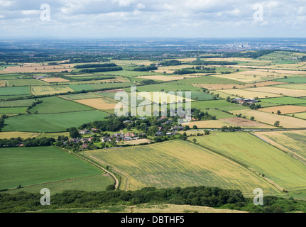 Vue sur Newton en vertu de l'églantier et Middlesbrough en distance du sommet mondial de l'écrimage Roseberry près de Great Ayton, England, UK Banque D'Images