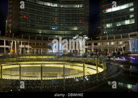 L'Europe, Italie, Lombardie, Milan, - Palazzo Unicredit. Le complexe a été conçu par l'architecte César Pelli, Unicredit, aTower Banque D'Images