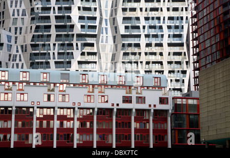 Modèle Abstrait de l'architecture moderne des bâtiments de logement appartements Schouwburgpleain Calypso centre-ville Rotterdam Pays-Bas Banque D'Images