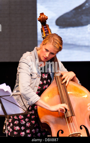 Groupe de jazz finlandais tout sur ève à la Kiel Week 2013, éditorial, le modèle ne libération Banque D'Images