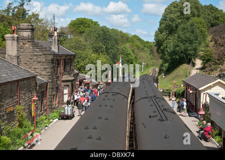 La Grande-Bretagne, l'Angleterre, Goathland, North York Moors Railway, train railroad station Banque D'Images