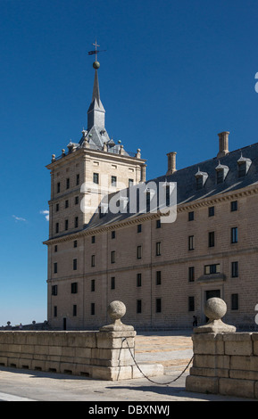 Tour nord-est, Monastère de San Lorenzo de El Escorial, Espagne. Banque D'Images