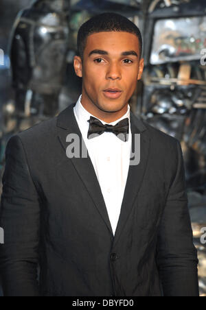 Lucien Laviscount Real Steel - UK film premiere tenue à l'Empire Leicester Square - Arrivées. Londres, Angleterre - 14.09.11 Banque D'Images