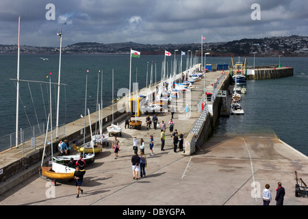 Voile de brise-lames,va,port,port,Torquay,teignmouth,aviron river teign, plage, bateau, littoral, Devon, canot, Angleterre, fish Banque D'Images