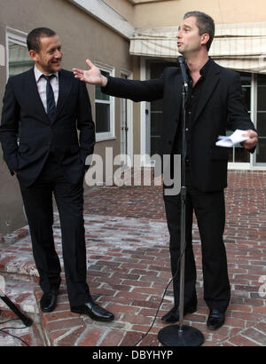 Dany Boon, consul français David Martinon Une soirée avec Dany Boon tenue à l'accueil du Consulat général de Los Angeles, Californie - 14.09.11 Banque D'Images