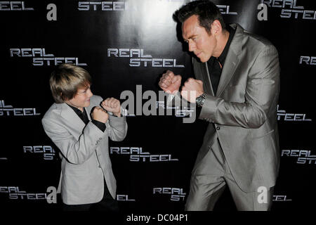 Dakota Goyo, Kevin Durand première canadienne de "Real Steel" au Théâtre de la Banque Scotia. Toronto, Canada - 20.09.11 Banque D'Images