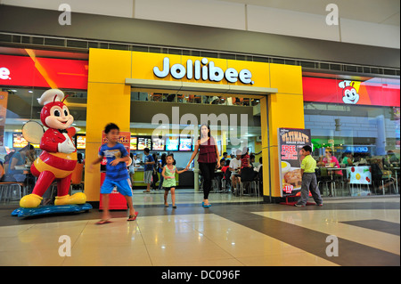 Fast Food Restaurant Jollibee SM City Mall Cebu Philippines. Le groupe le plus important exploitant de franchise dans les Philippines. Banque D'Images