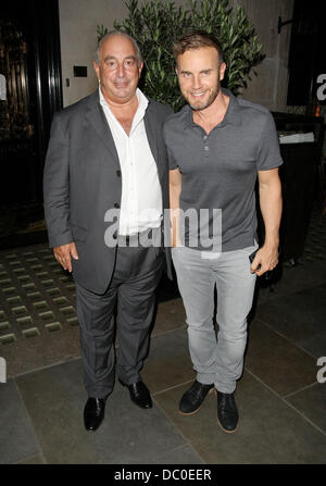 Gary Barlow laissant restaurant Scotts à Mayfair après restauration avec Sir Philip Green. Londres, Angleterre - 28.09.11 Banque D'Images