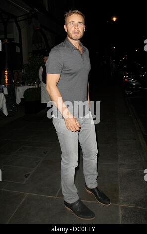 Gary Barlow laissant restaurant Scotts à Mayfair après restauration avec Sir Philip Green. Londres, Angleterre - 28.09.11 Banque D'Images