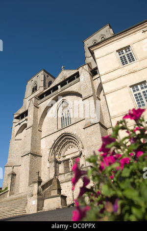 Église ABBATIALE BÉNÉDICTINE LA CHAISE DIEU HAUTE LOIRE AUVERGNE FRANCE Banque D'Images