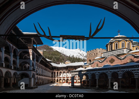 Le célèbre monastère de Saint Ivan de Rila, mieux connu comme le Monastère de Rila, classé site du patrimoine mondial en Bulgarie Banque D'Images