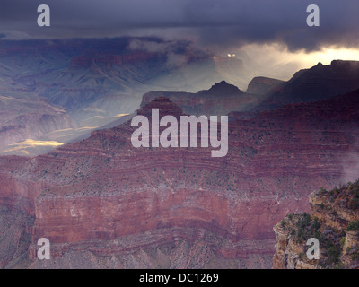 Orage efface sur le Grand Canyon Banque D'Images