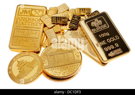 Gold Bullion. Des bars, des lingots et des pièces de différentes tailles Banque D'Images