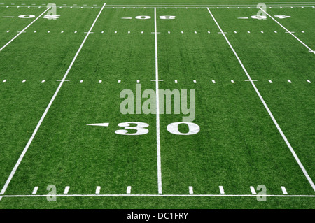 30 / 30 Cour Ligne sur un terrain de football américain, USA Banque D'Images