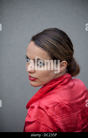 Anna Calvi (chanteur compositeur) a photographié les coulisses du festival 2011 Latitude Banque D'Images