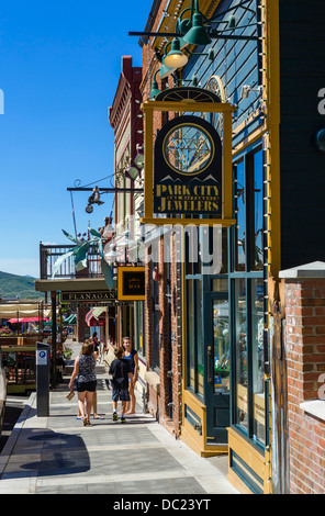 Boutiques sur la rue Main, au centre-ville de Park City, Utah, USA Banque D'Images