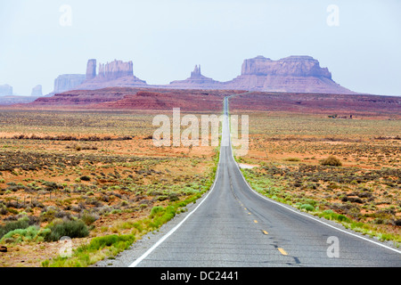 Vue sur Monument Valley à la sud sur l'US 163, Utah, USA Banque D'Images