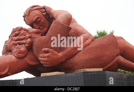 El Parque del Amor est un sur les falaises de Miraflores et entièrement consacré à la romance. Lima, Pérou. Banque D'Images