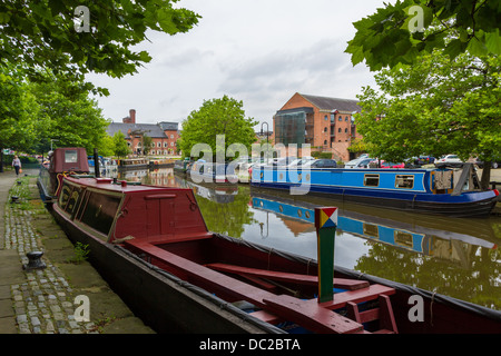Canal bateaux amarrés dans le Castlefield sont de Manchester, en Angleterre. Banque D'Images