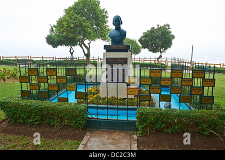 Plaque Champagnat Malecón Cisneros sur les falaises de Miraflores. Lima, Pérou. Banque D'Images