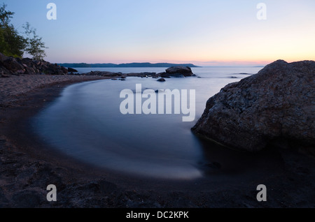 Coucher de soleil sur la baie Georgienne, Parry Sound, Ontario, Canada. Banque D'Images