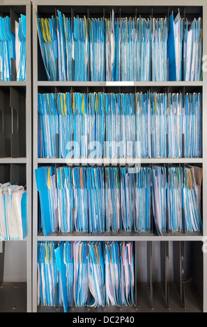 Durée de plein de dossiers et fichiers dans un bureau Banque D'Images