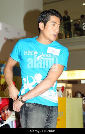 Hong Kong, Chine. 7e août 2013. Aaron Kwok, actrice que l'ambassadeur de l'Organisation des Nations Unies pour l'enfance, participe à conférence de presse de charité Courir 2013 à Hong Kong, Chine Le mercredi 7 août 2013. Credit : TopPhoto/Alamy Live News Banque D'Images