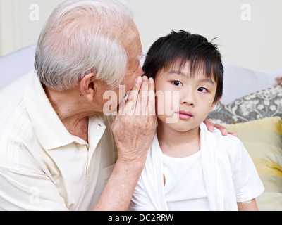 Grand-père et petit-fils Banque D'Images