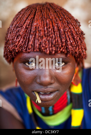 Femme de la tribu Bana, Dimeka, vallée de l'Omo, Ethiopie Banque D'Images