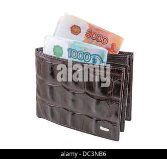 Le portefeuille en cuir brun avec roubles est photographié sur le close-up Banque D'Images