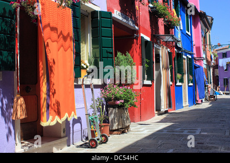 Maisons colorées, Burano, l'île Isola di Burano Island, Venise Banque D'Images