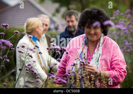 L'équipe de l'heure des questions des jardiniers L-R membres du groupe Bob Flowerdew , Paul Peacock , Eric Robson et Pippa Greenwood Banque D'Images