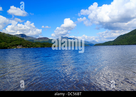 Forums Punto à Loch Lomond dans le Parc National des Trossachs Scotland UK Banque D'Images