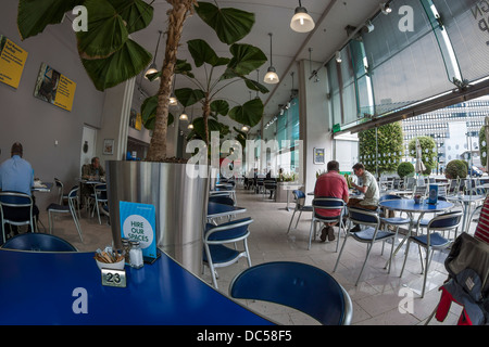 Museum Cafe, galeries Millennium, Sheffield Banque D'Images