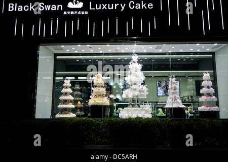 Gâteaux de mariage dans Black Swan Luxury Cake Shop à Beijing, Chine Banque D'Images