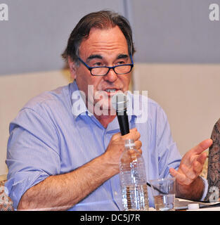 Oliver Stone, Aug 05, 2013 : Hiroshima, Japon : réalisateur Oliver Stone assiste à un talk-show à Hiroshima, Japon, le 5 août 2013. Banque D'Images