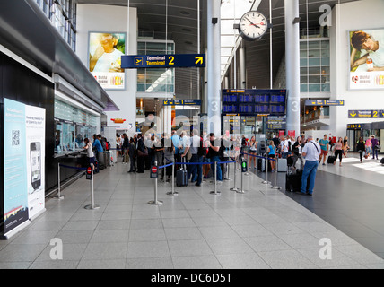 Hall d'entrée. L'aéroport de Copenhague, CPH, au Danemark. Aéroport principal desservant le Danemark et l'Øresund, le son, d'une région. Banque D'Images