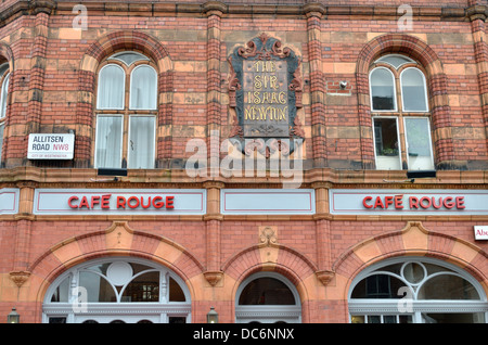 Café Rouge, anciennement le pub Sir Isaac Newton à St John's Wood High Street, St John's Wood, Londres, Royaume-Uni. Banque D'Images