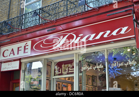 Diana Cafe à Bayswater Road, Bayswater, Londres, Royaume-Uni. Banque D'Images