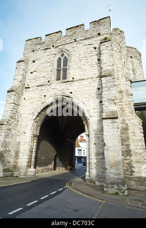 Porte ouest Tour St Peters Street Canterbury Kent UK Banque D'Images