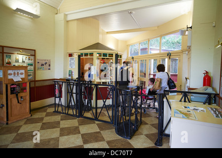 East Hill Lift bord du funiculaire le cliff railway dans le UK Rock-A-Nore Road Hastings Sussex Banque D'Images