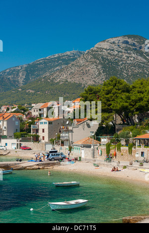 Ville de Bol sur l'île de Brač, Croatie Banque D'Images