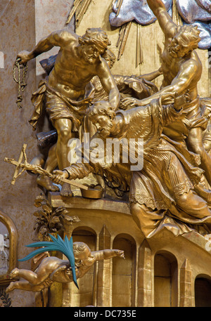 Vienne - 3 juillet : Sculpture de Martyrium de st. Jean Népomucène sur l'autel latéral de baroque st. Peter church ou Peterskirche Banque D'Images