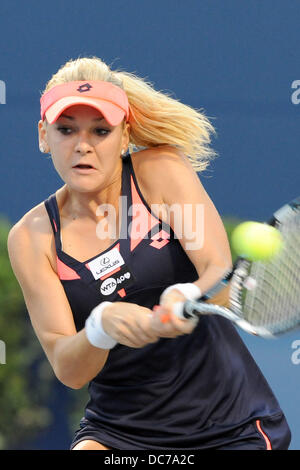 Toronto, Ontario, Canada. 10 août, 2013. Toronto, Ontario, Canada, 10 août 2013. Agnieszka Radwanska (POL) en action contre Serena Williams (USA) en demi-finale de la Coupe Rogers de l'ATA, au Centre Rexall, à Toronto, Ontario, Canada le 10 août. Williams a remporté 7-6(3), 6-4.Gerry Angus/CSM/Alamy Live News Banque D'Images