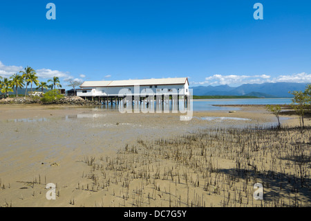 Sucre historique sur la construction du quai d'admission Dickson - Port Douglas - Le Nord du Queensland - Australie Banque D'Images