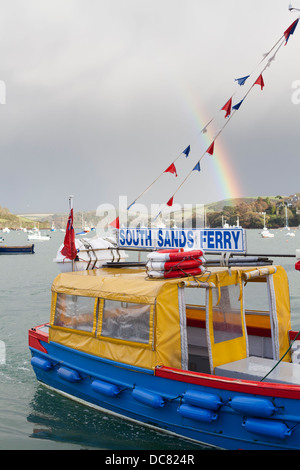 Les sables pétrolifères du sud et Ferry à Arc-en-Soiuth Salcombe, Devon, UK Banque D'Images